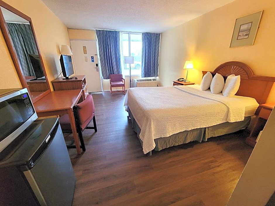 Days Inn by Wyndham Alexandria South