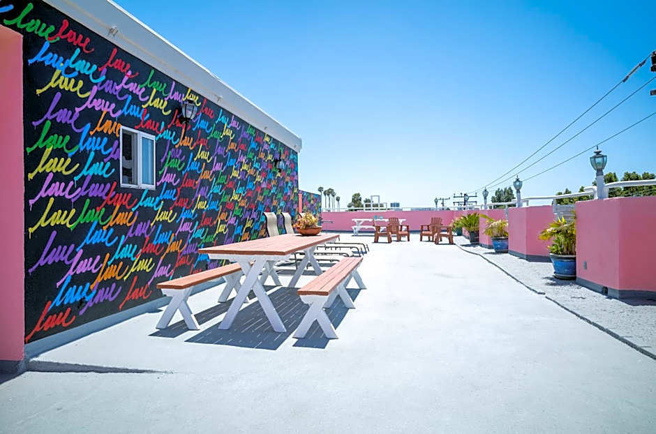Days Inn by Wyndham Santa Monica