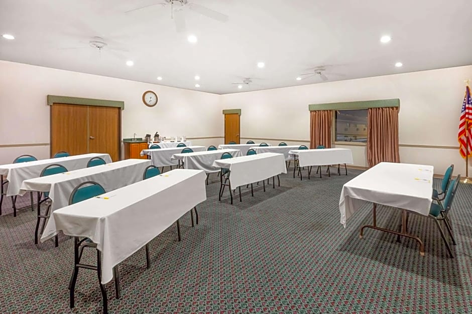 Days Inn by Wyndham Alpena