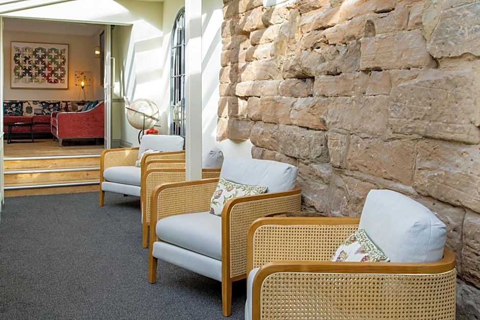 The Warwick Arms Hotel - The Coaching Inn Group