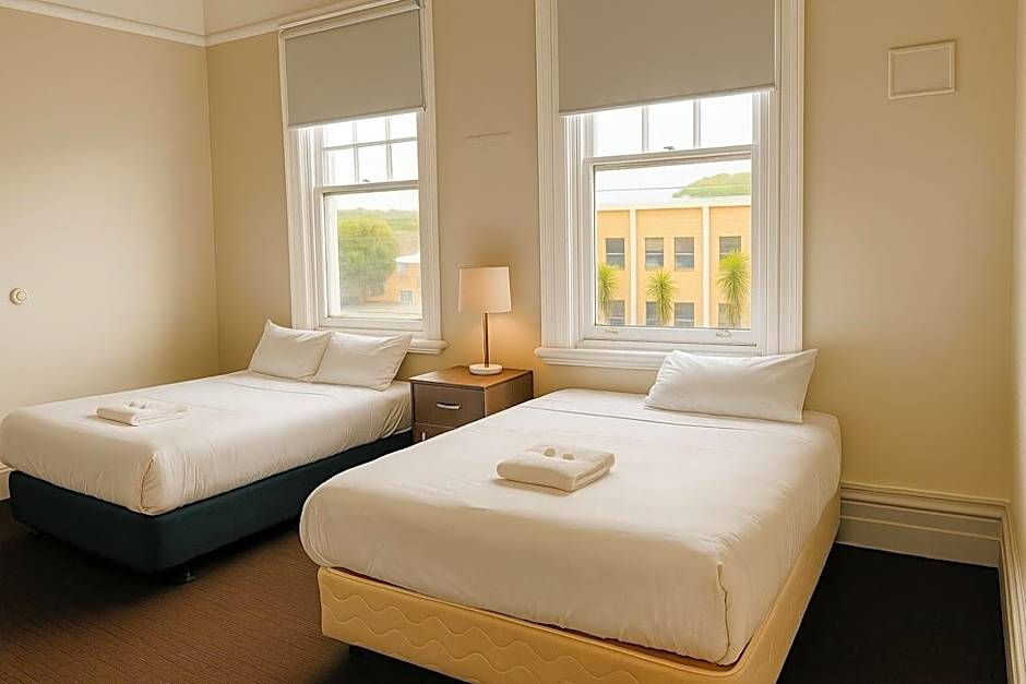 Leura Hotel