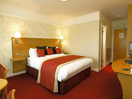 Standard Double Room with Walk-In Shower - Non-Smoking