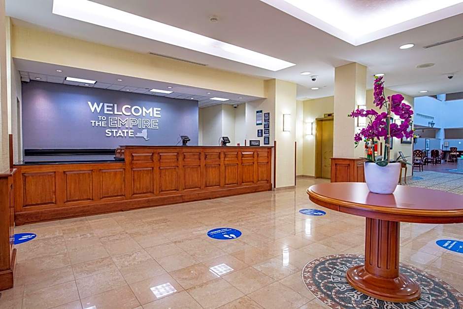 Hampton Inn By Hilton & Suites Rockville Centre, NY