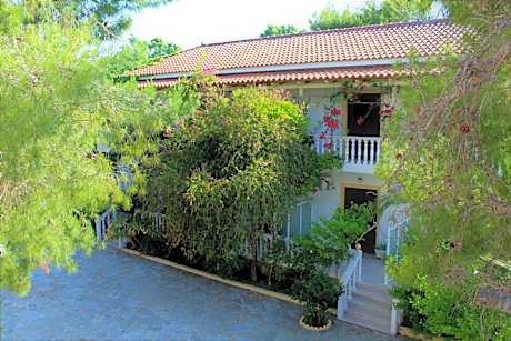 Pavlos studios