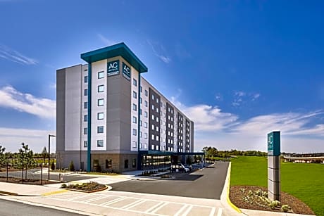 AC Hotel by Marriott Atlanta Airport Gateway