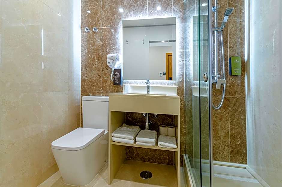 Avenida Park Residence