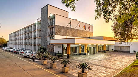 African Sky Ermelo Inn