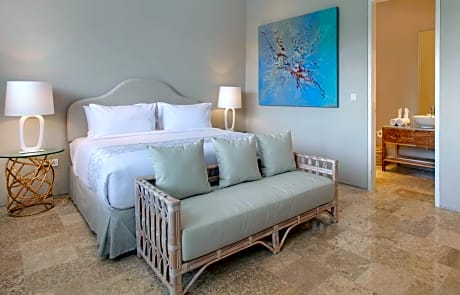 Deluxe Double Ground Room