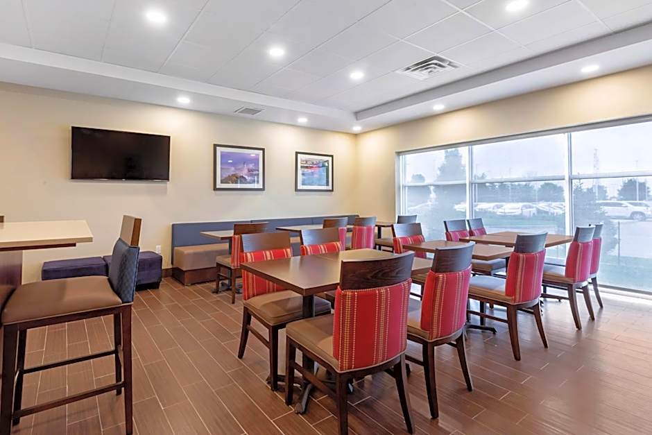 Comfort Inn & Suites