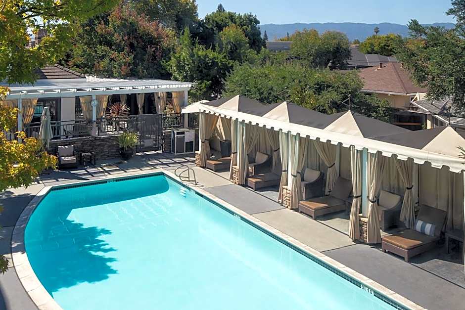 Photo 1 of 3 of 2 Queen Beds Guestroom, Pool View