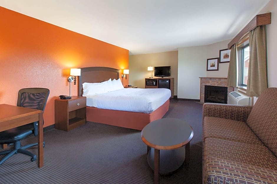 AmericInn by Wyndham Iron River