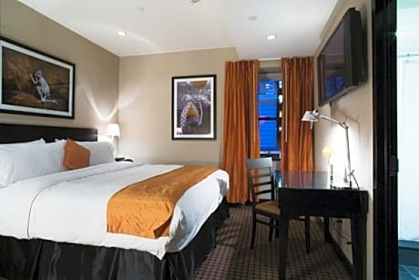 Queen Superior Room (Reduced Mobility) - non-refundable promotion 3 NON REFUNDABLE
