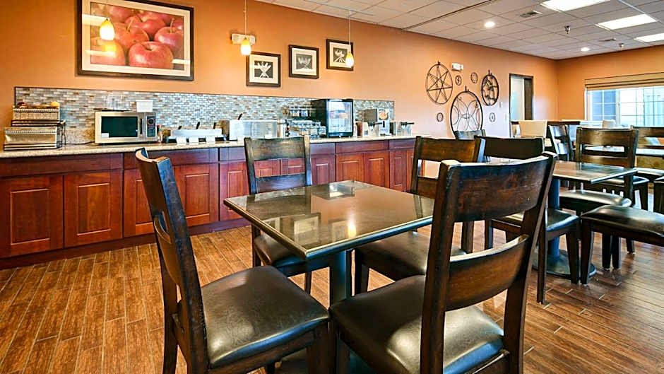 Best Western Plus Rama Inn