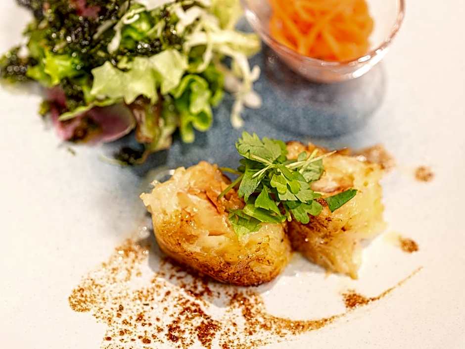 Nozawa Onsen Azegamikan