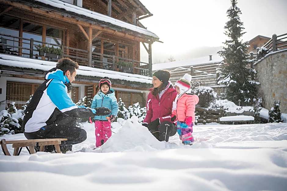 Post Alpina - Family Chalets Dolomites