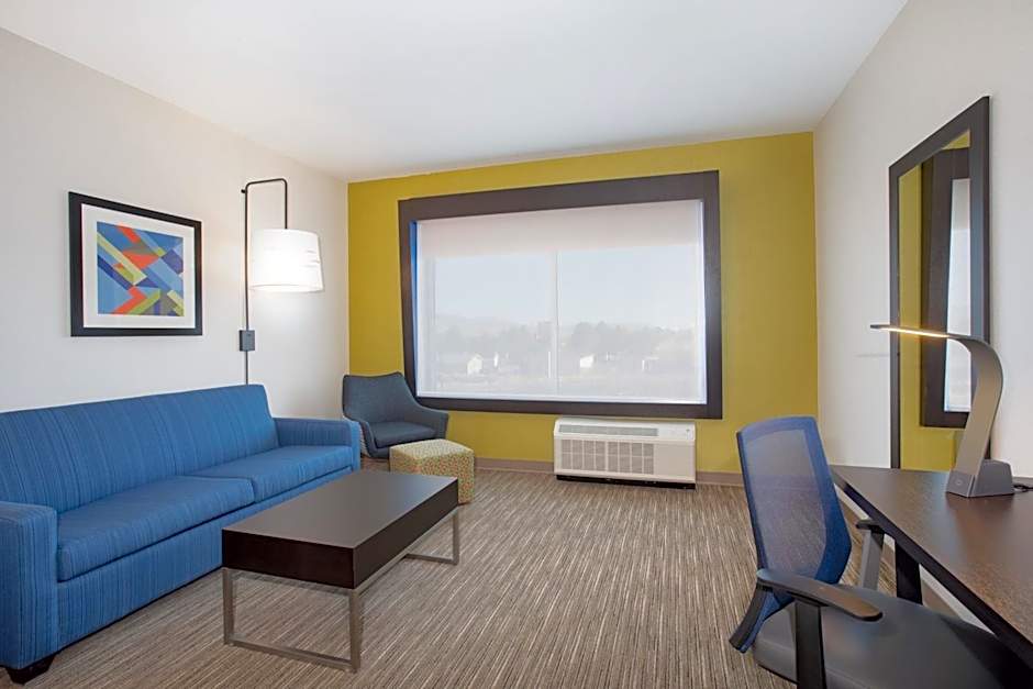 Holiday Inn Express And Suites Ely By IHG