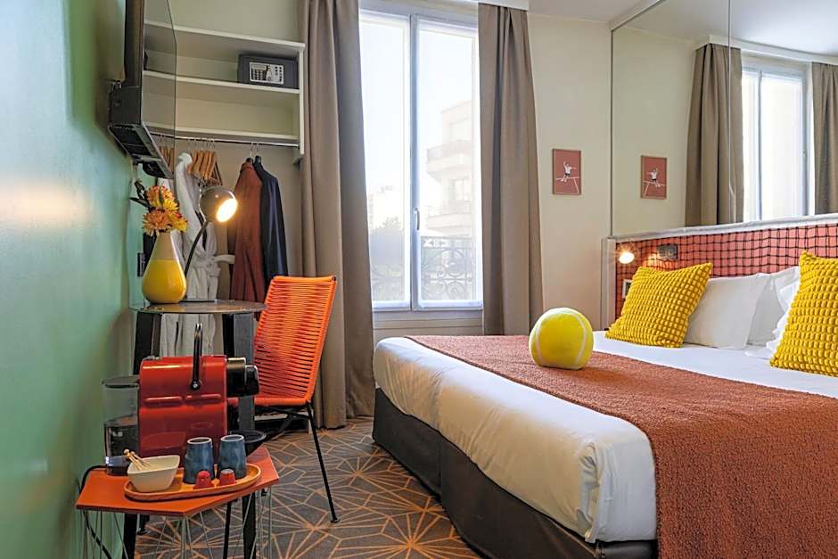 Hotel Olympic by Patrick Hayat