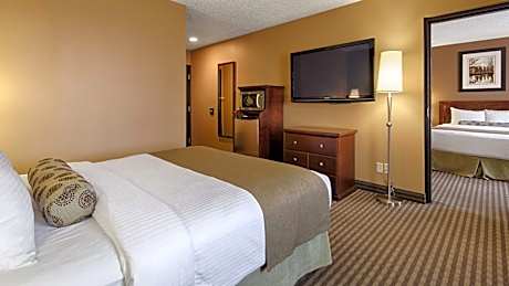 Two-Bedroom King Suite