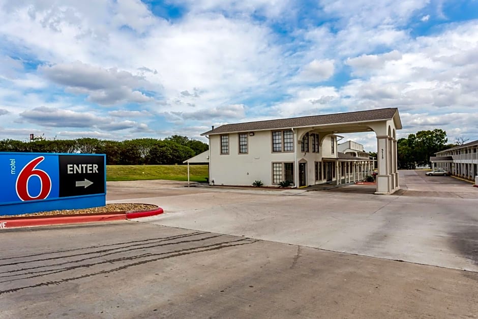 Motel 6-Bryan, TX - College Station