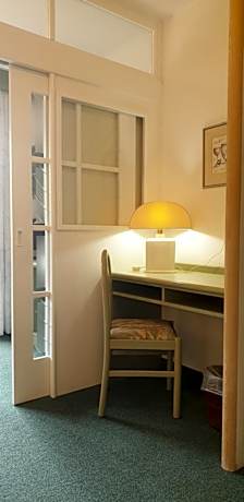 Standard Double Suite