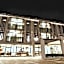 Pentahug Hotel