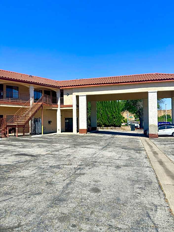 Castaic Inn Six Flags Valencia