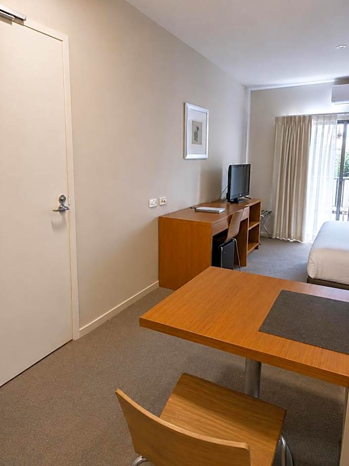 Gladstone Downtown Central Apartment Hotel Official