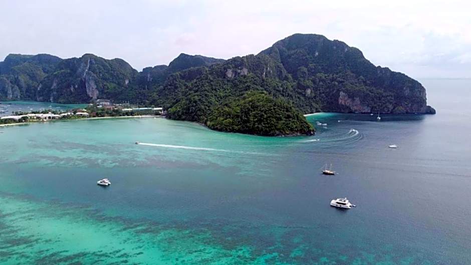 Phi Phi Seaside Bungalow