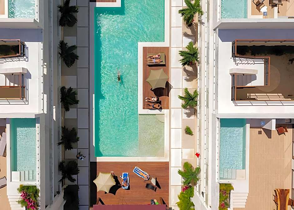 Apartment and Penthouse Blue Luxury Kukulkan Tulum