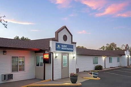 Days Inn by Wyndham Jamestown