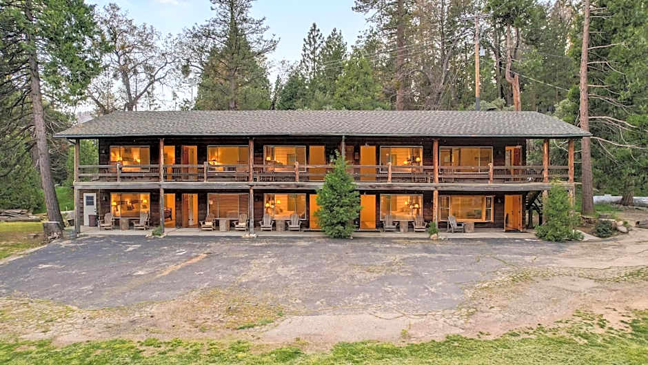 Suite Meadow @CN Lodge# 7