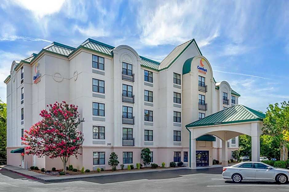 Comfort Suites Hanes Mall
