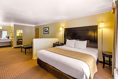 Quality Inn & Suites Gallup I-40 Exit 20