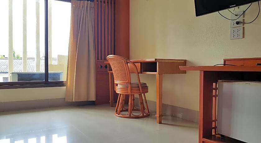 Poonsook Phitsanulok Hotel