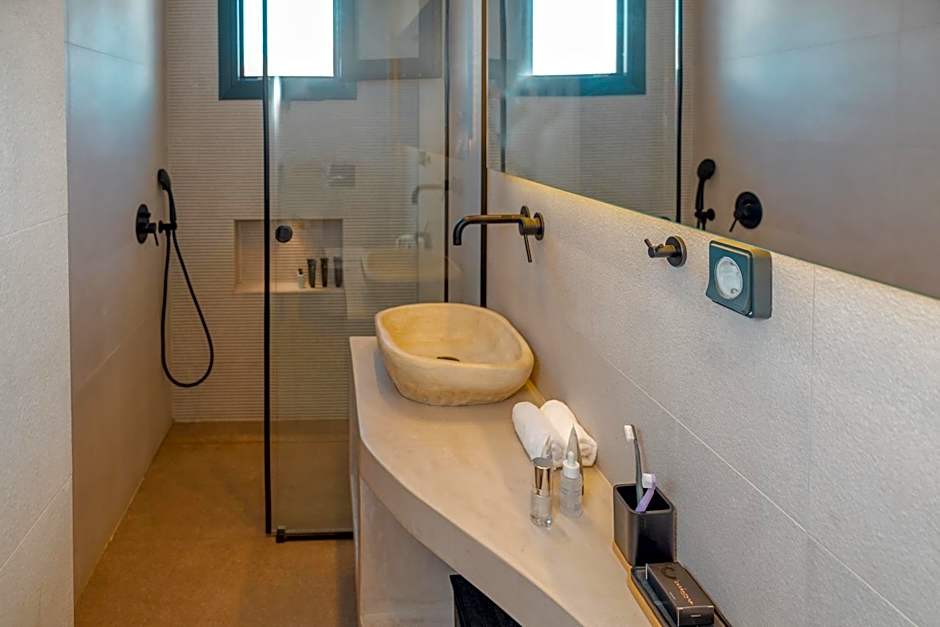 North Wind Luxury Suites