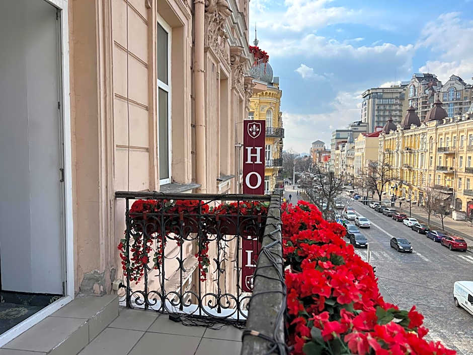 Royal Grand Hotel