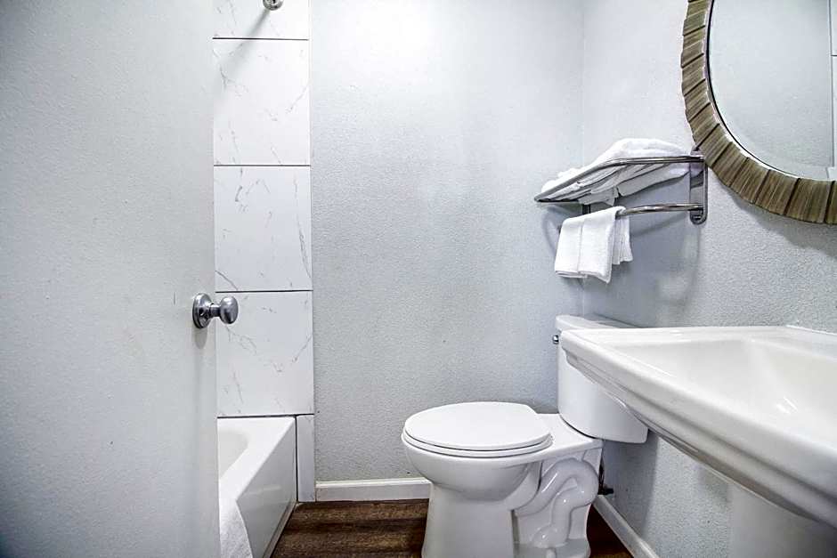 OYO Hotel McAlester OK S Main St