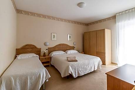 Triple Room with Balcony