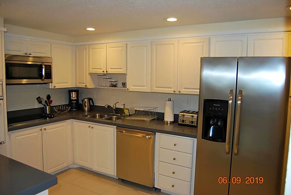 Ocean Reserve Piso 7 STR-310