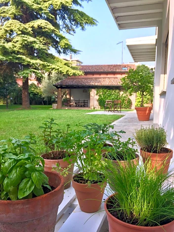 Casa Lunia Guesthouse
