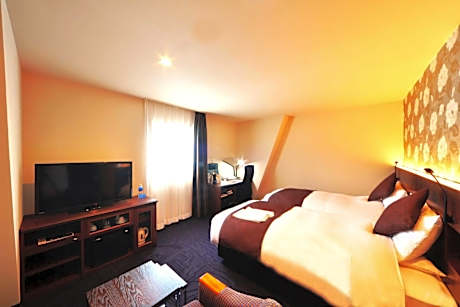 DX Hollywood Twin West facing Non-smoking 36.5 square meters