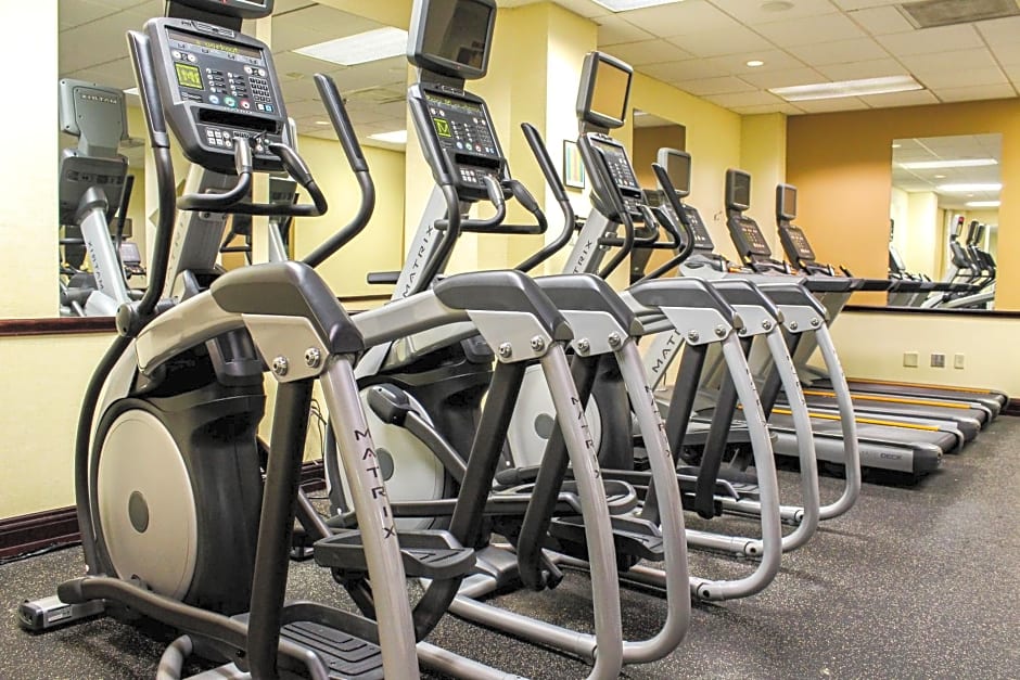Crowne Plaza Cleveland Airport By IHG