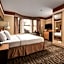 The Hotel @ Fifth Avenue