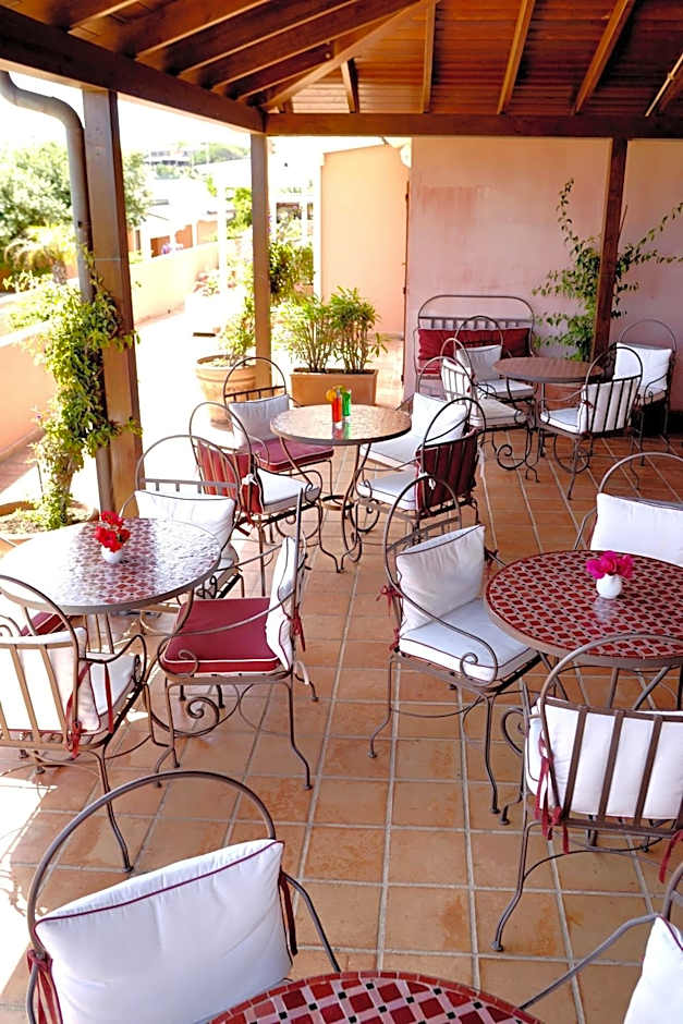 Cala Rosa Club Hotel