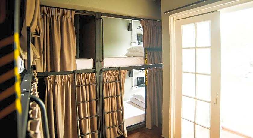 Traveller Bunker Hostel 1