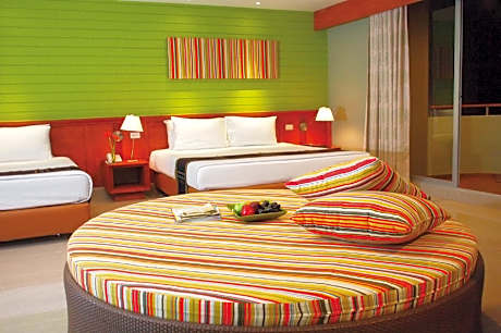 Long Beach Family Suite