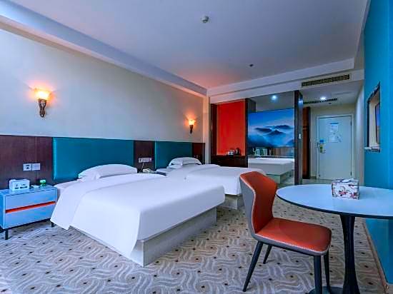 Yiju Hotel (Ningbo Southern Business District Mingzhou Hospital)
