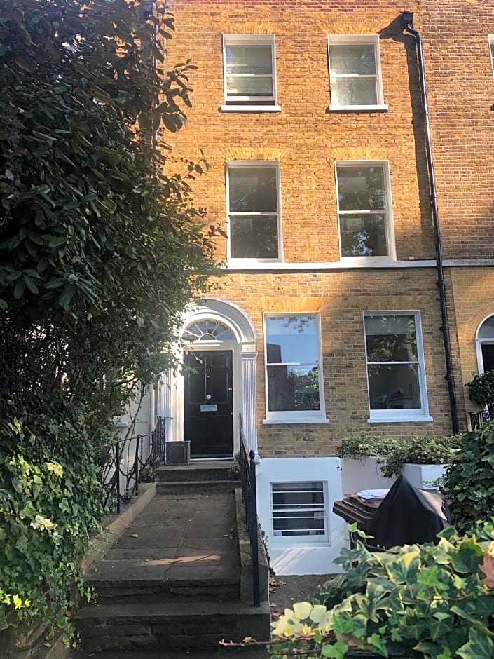 Kennington B&B – London