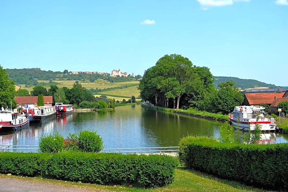 Domaine de Vandenesse Et Spa