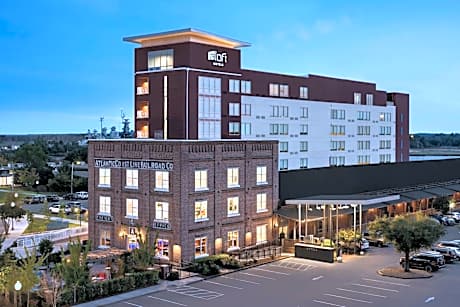 Aloft Wilmington at Coastline Center
